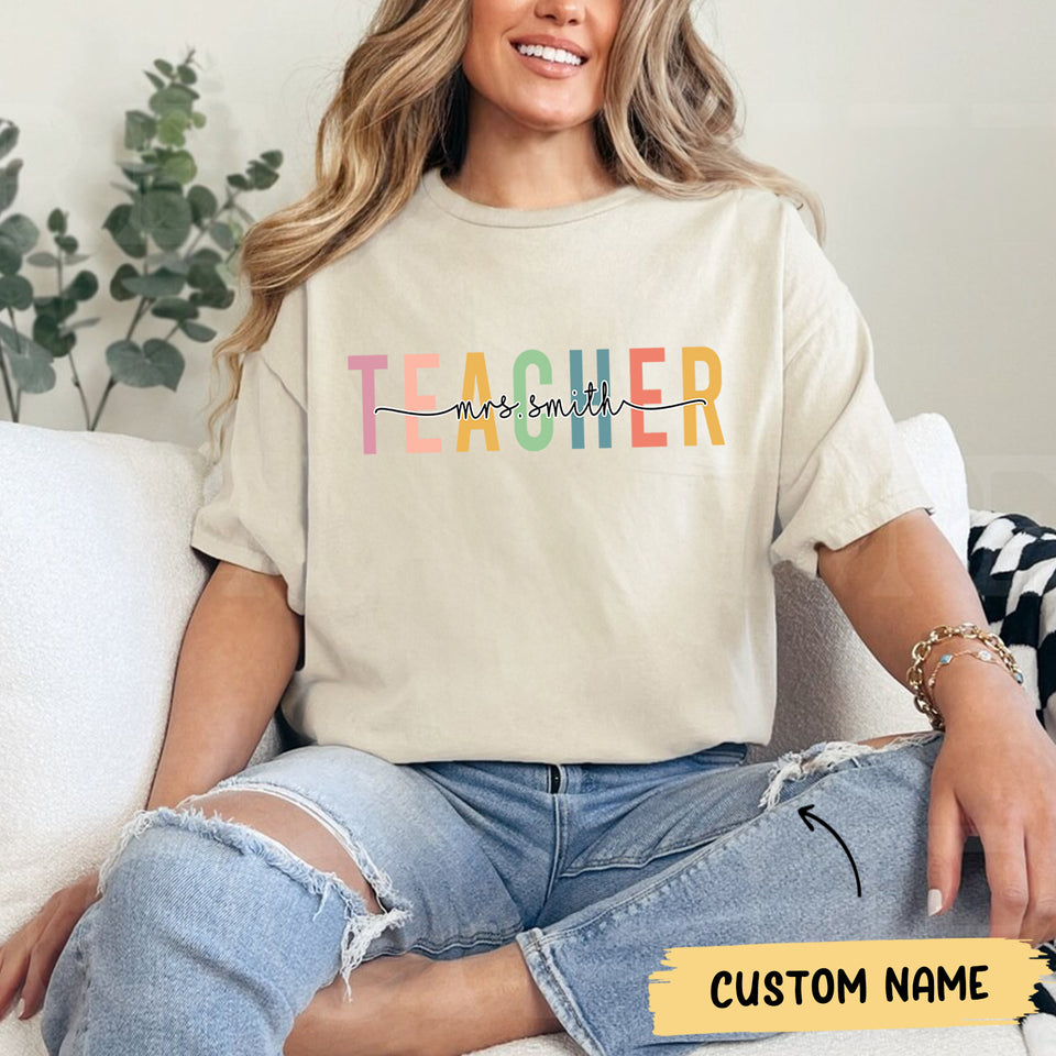 Custom Teacher T-shirt, Teacher Mrs Tee, Cute Teacher Crewneck, Teacher Appreciation gift, Gift for Teacher, Retro Teacher shirt